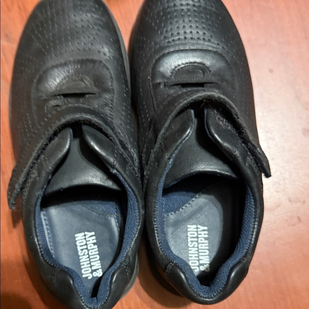 Johnston & Murphy Black  boys Shoes